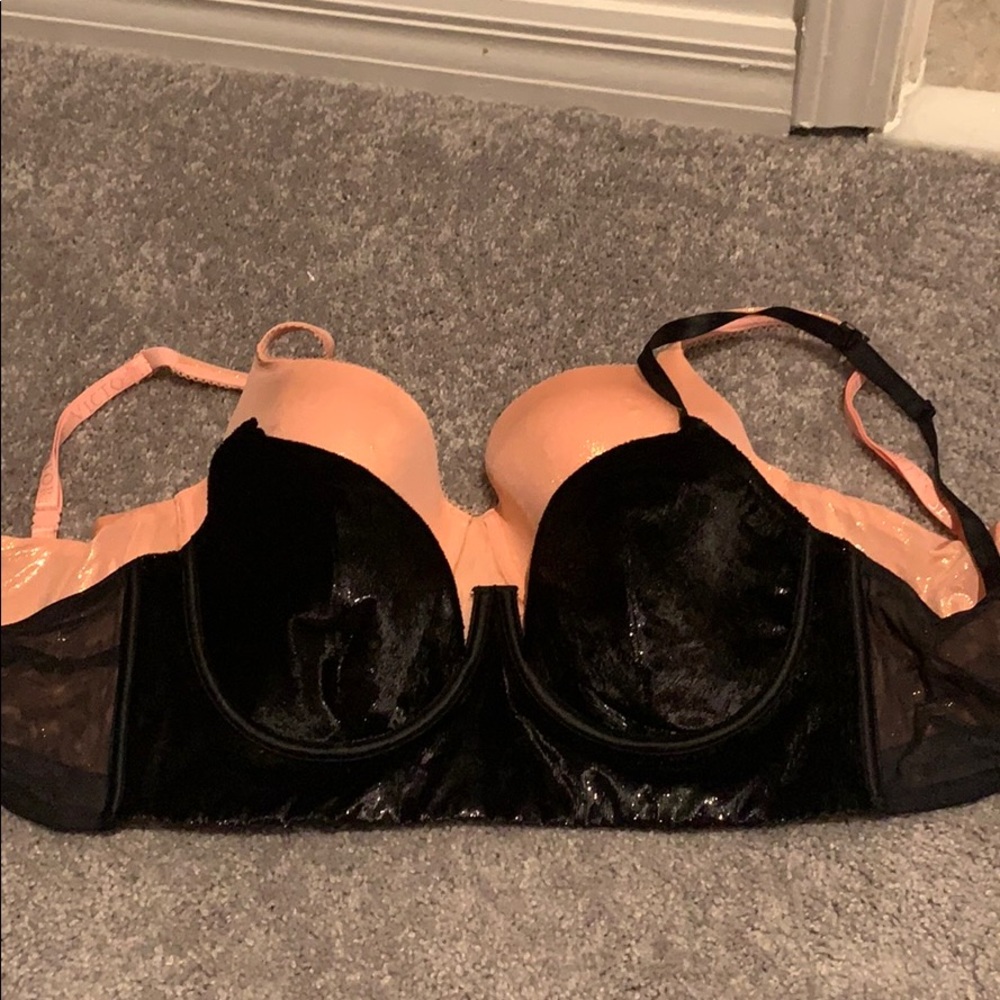 36d Victoria’s Secret bra pair NWT